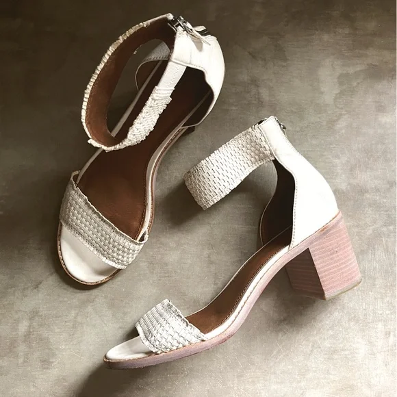 Frye Bianca Woven Back Zip Heeled Sandal Ivory Off White Size 9.5 - Picture 14 of 14